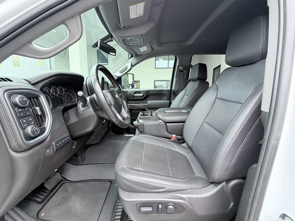 Used 2023 Chevrolet Silverado 2500 LTZ w/ Gooseneck/5TH Wheel Package AWD/4WD image 24