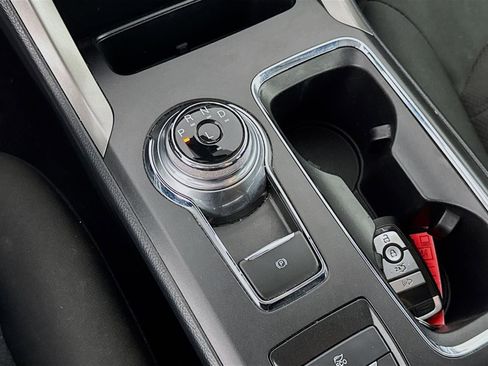 Used 2020 Ford Fusion SE image 20