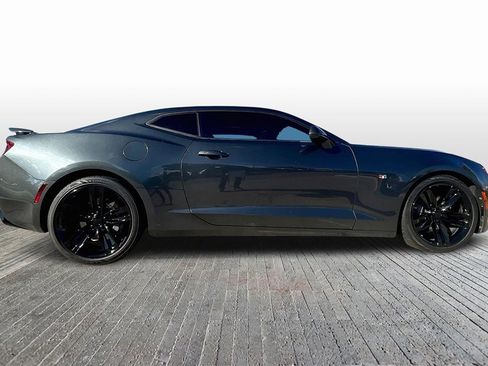 Used 2018 Chevrolet Camaro SS image 8