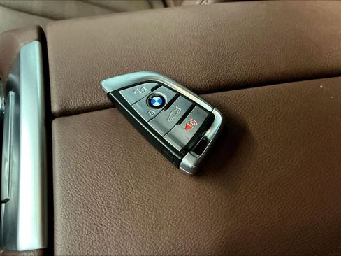 Used 2019 BMW X5 xDrive40i w/ Convenience Package image 13