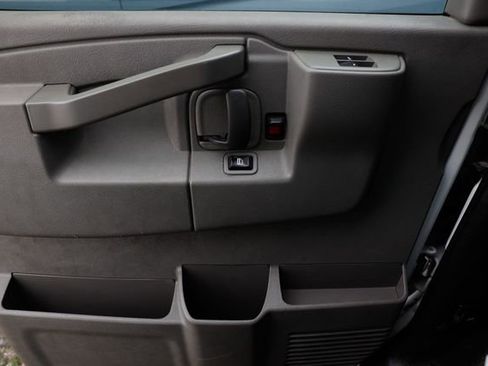 Used 2018 Chevrolet Express 3500 LT w/ LT Preferred Equipment Group image 40