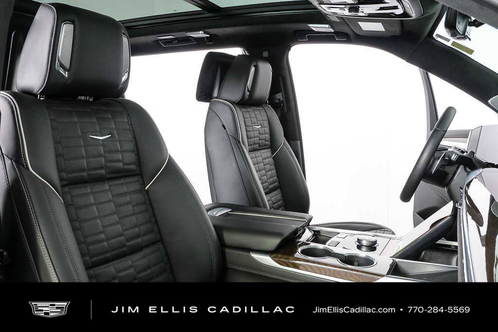 Certified 2025 Cadillac Escalade ESV Sport Platinum AWD/4WD image 26