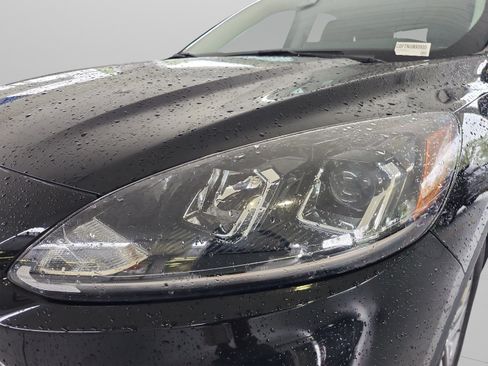 Certified 2022 Ford Escape SEL FWD image 30