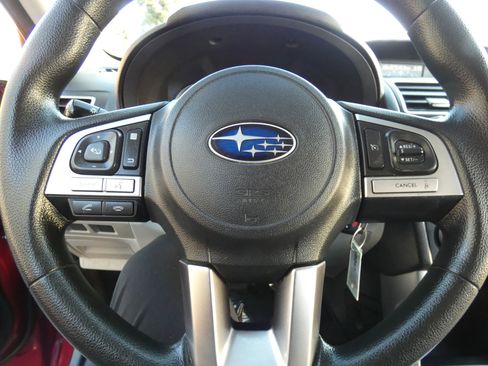 Used 2018 Subaru Forester 2.5i w/ Alloy Wheel Package image 61