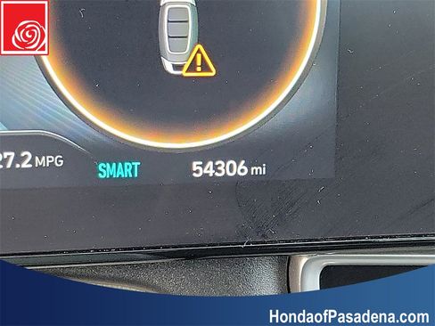 Used 2023 Hyundai Elantra SEL w/ Convenience Package image 14