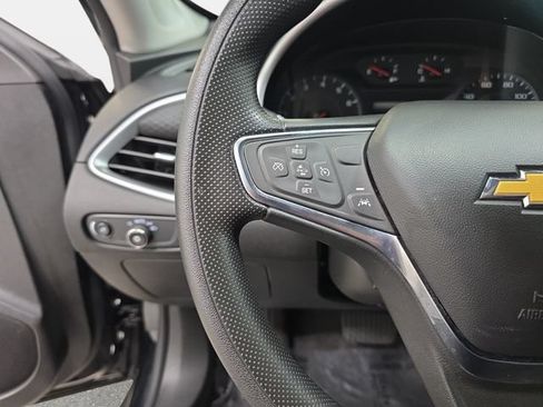 Used 2025 Chevrolet Malibu LT FWD image 17