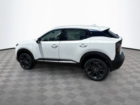 Used 2025 Nissan Kicks SR image 6