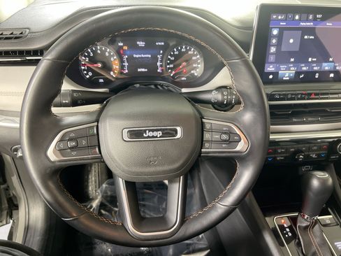 Used 2022 Jeep Compass Limited AWD/4WD image 11