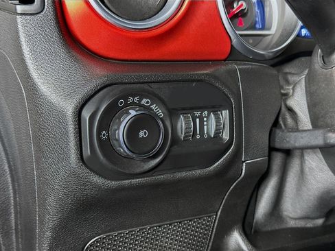 Used 2021 Jeep Wrangler Rubicon AWD/4WD image 45
