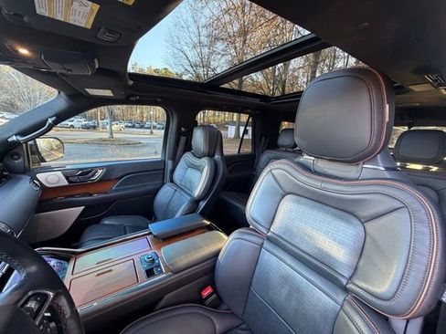 Certified 2023 Lincoln Navigator Black Label image 12