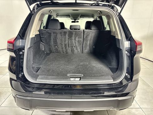 Used 2024 Nissan Rogue S AWD/4WD image 19