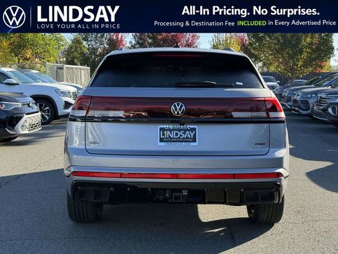 New 2026 Volkswagen Atlas Cross Sport SEL R-Line AWD/4WD image 4