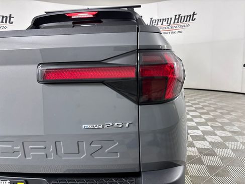 Used 2024 Hyundai Santa Cruz Limited AWD/4WD image 33