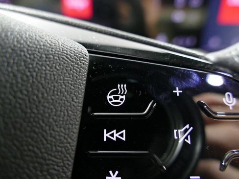 New 2025 Audi SQ5 Premium Plus image 19