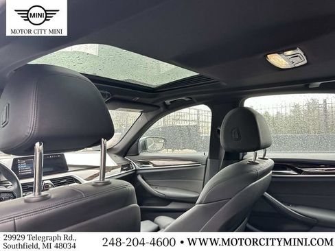 Used 2020 BMW 530e xDrive AWD/4WD image 16