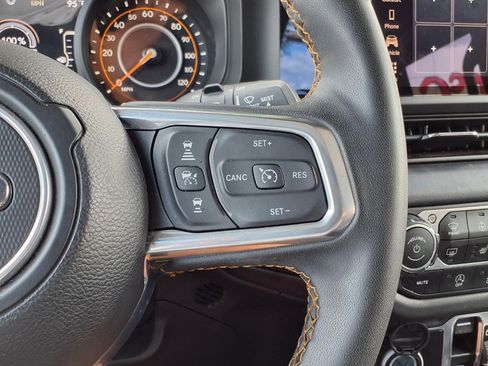 Used 2024 Jeep Wrangler Unlimited Sahara AWD/4WD image 24