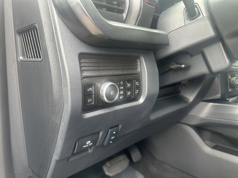 Used 2025 Ford F250 Lariat w/ Lariat Ultimate Package AWD/4WD image 38