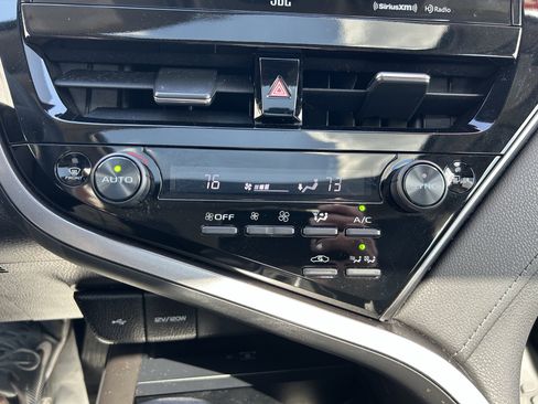 Certified 2022 Toyota Camry XLE w/ Navigation Upgrade Package image 27