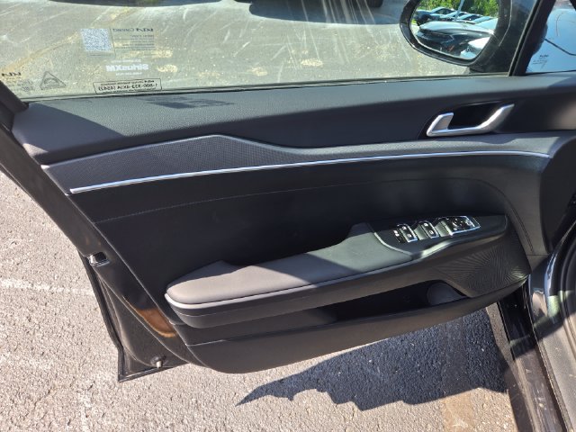 New 2026 Kia K5 LXS FWD image 21