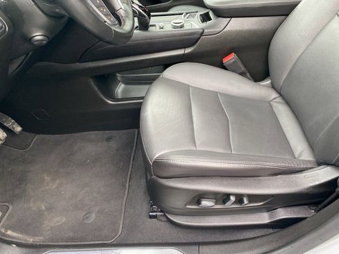 Used 2025 Cadillac XT5 Premium Luxury image 29