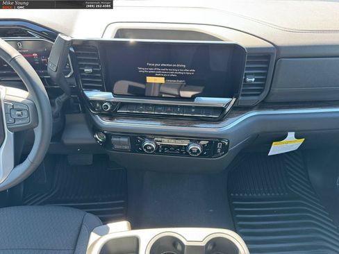 New 2026 GMC Sierra 1500 SLE w/ Max Trailering Package AWD/4WD image 17
