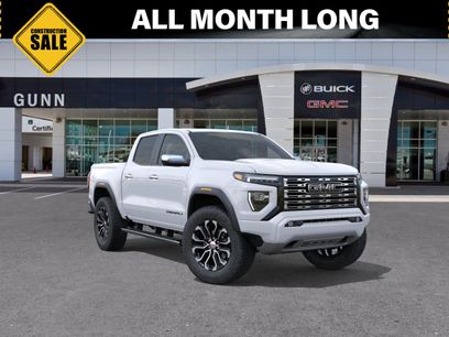 New 2026 GMC Canyon Denali w/ LPO, Black Badging Package