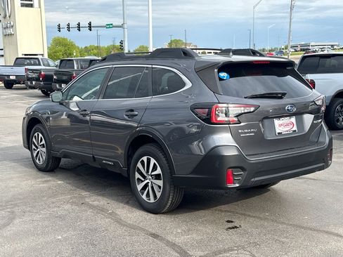 Used 2021 Subaru Outback Premium AWD/4WD image 9