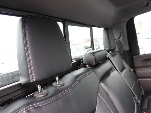 Used 2023 GMC Sierra 2500 SLE w/ Preferred Package AWD/4WD image 35