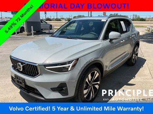 Certified 2025 Volvo XC40 B5 Plus w/ Protection Package Premier AWD/4WD image 3