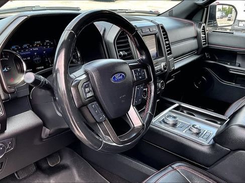 Used 2020 Ford Expedition Limited w/ Equipment Group 303A AWD/4WD image 12