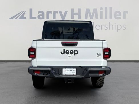 New 2026 Jeep Gladiator Willys AWD/4WD image 5