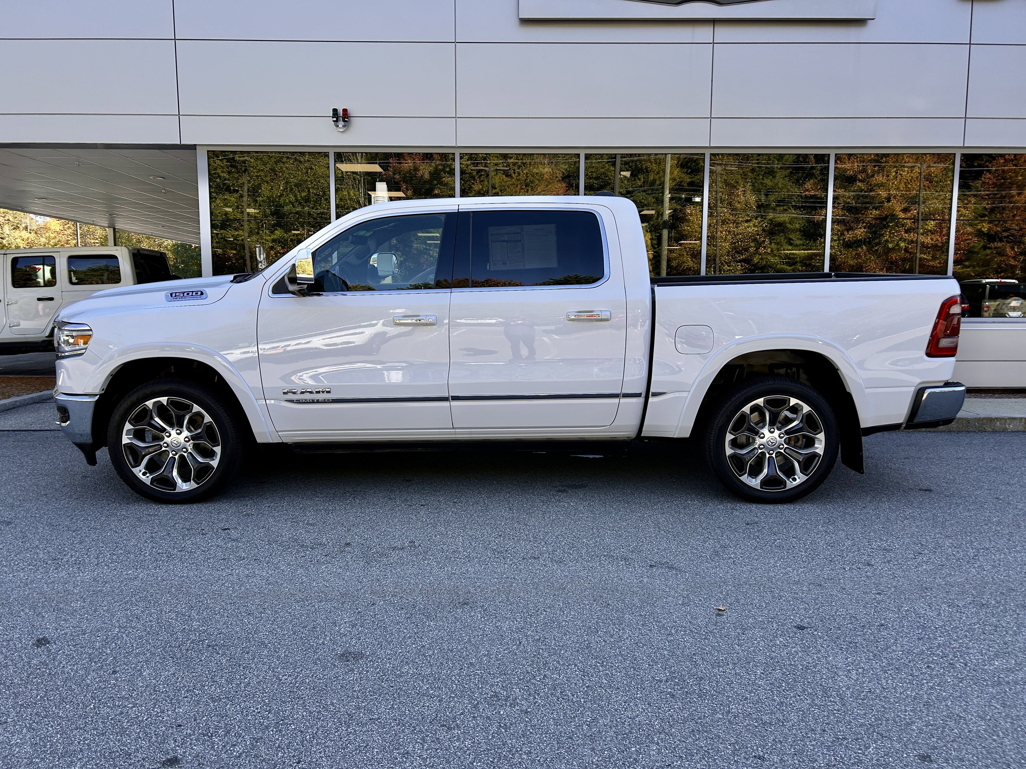 Certified 2022 RAM 1500 Limited AWD/4WD image 7