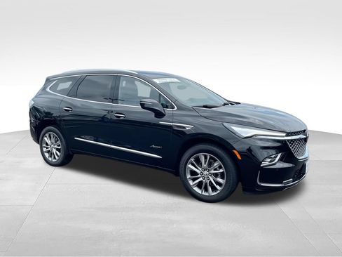 Used 2023 Buick Enclave Avenir w/ Avenir Technology Package AWD/4WD image 3
