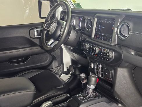 Used 2023 Jeep Wrangler Unlimited Sahara w/ Cold Weather Group AWD/4WD image 47