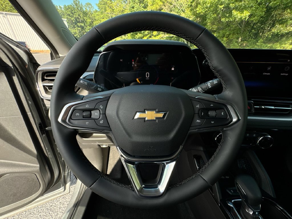 Used 2026 Chevrolet TrailBlazer LT w/ Convenience Package FWD image 16