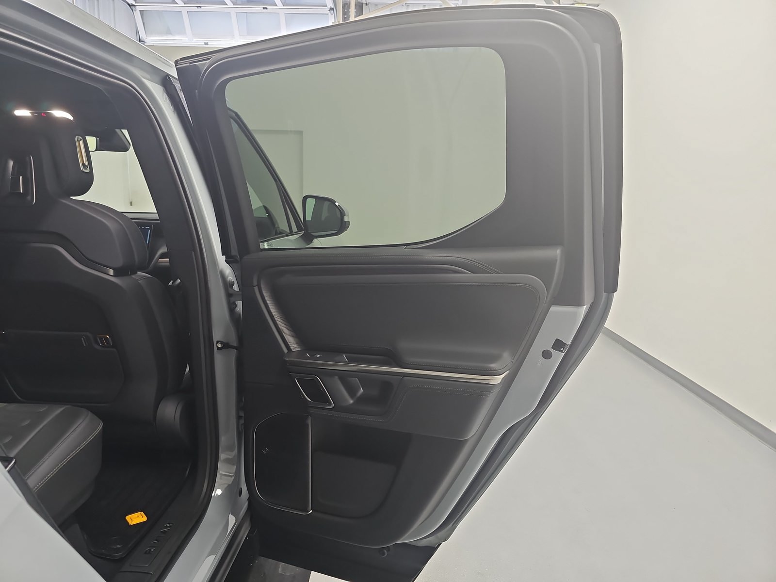 Used 2023 Rivian R1T Adventure Quad AWD/4WD image 19