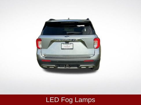 Used 2021 Ford Explorer XLT w/ Equipment Group 202A image 8