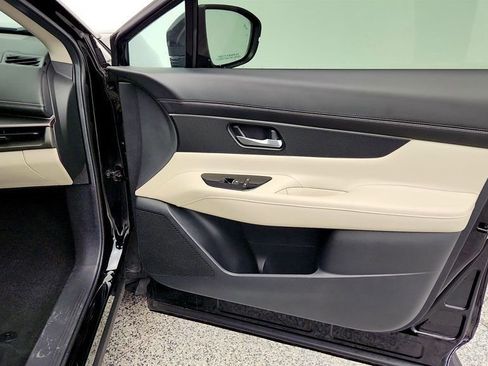 Used 2025 Nissan Murano SV image 25