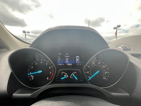 Used 2018 Ford Escape Titanium image 20