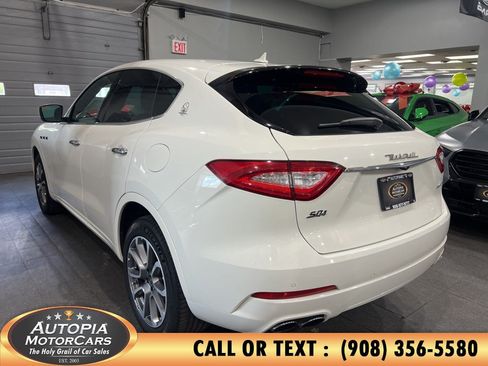 Used 2020 Maserati Levante S AWD/4WD image 3