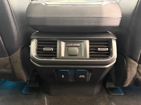 Used 2023 Ford F150 Lariat w/ Equipment Group 502A High AWD/4WD image 32