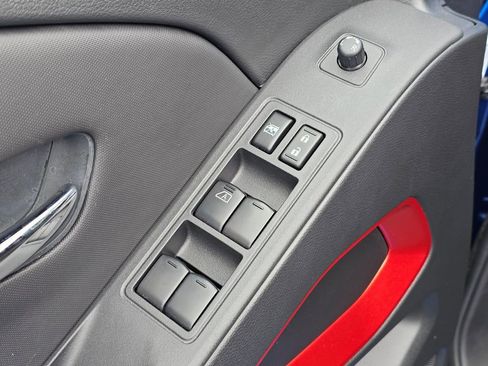 Used 2024 Nissan Frontier PRO-4X w/ Technology Package image 31