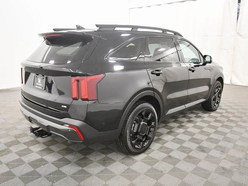 Certified 2025 Kia Sorento SX image 8