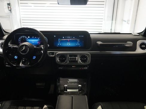 Certified 2025 Mercedes-Benz G 63 AMG 4MATIC image 16