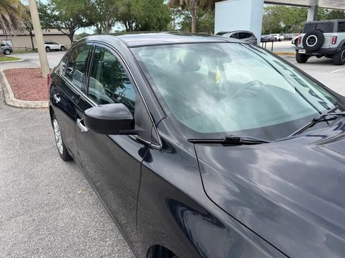 Used 2019 Nissan Sentra S FWD image 13