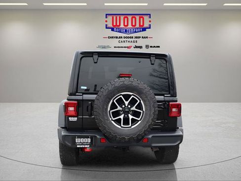 Used 2025 Jeep Wrangler Unlimited Rubicon image 5