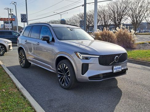 New 2026 Volvo XC90 B6 Ultra image 2