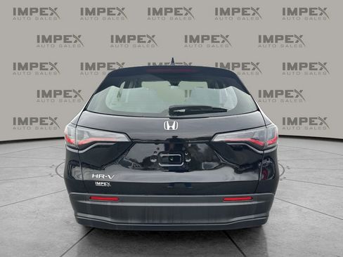 Used 2023 Honda HR-V LX image 4