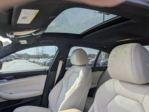 Used 2019 BMW 540i xDrive w/ Convenience Package image 28