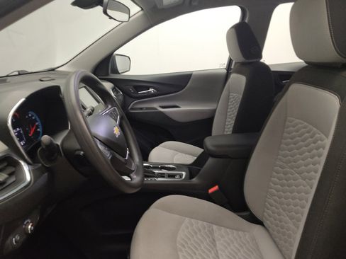 Used 2018 Chevrolet Equinox LS image 17
